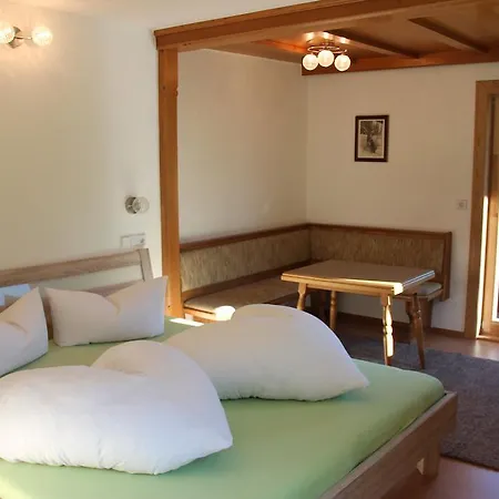 Gielerhof アパート *